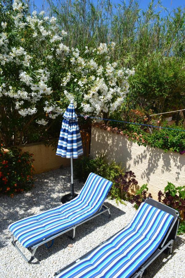 Casa Alexandra Appartement Les Deveses Buitenkant foto