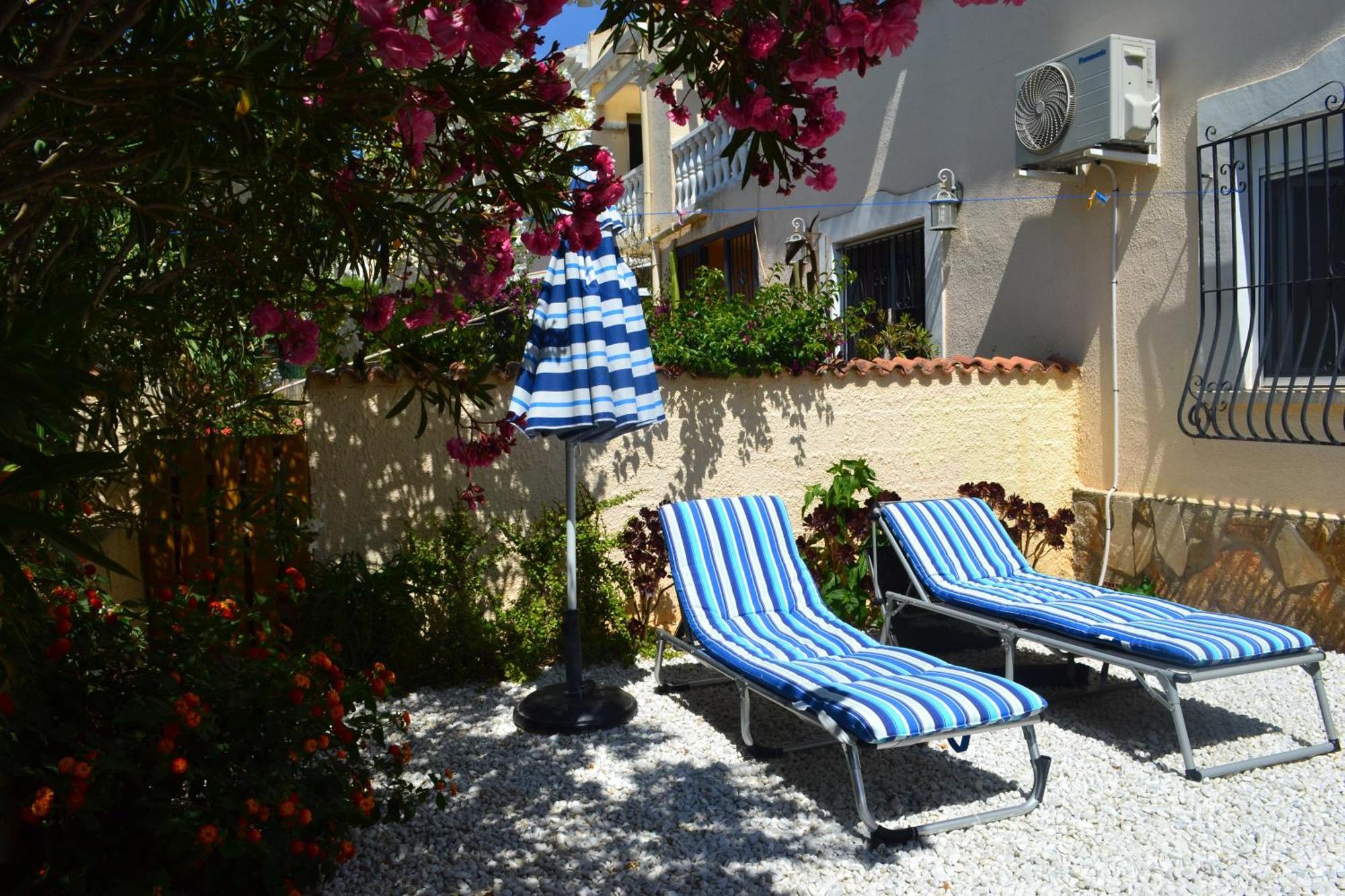 Casa Alexandra Appartement Les Deveses Buitenkant foto